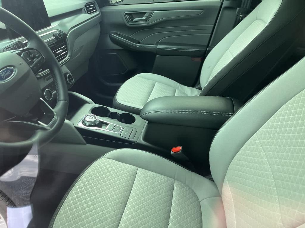 used 2024 Ford Escape car, priced at $25,995