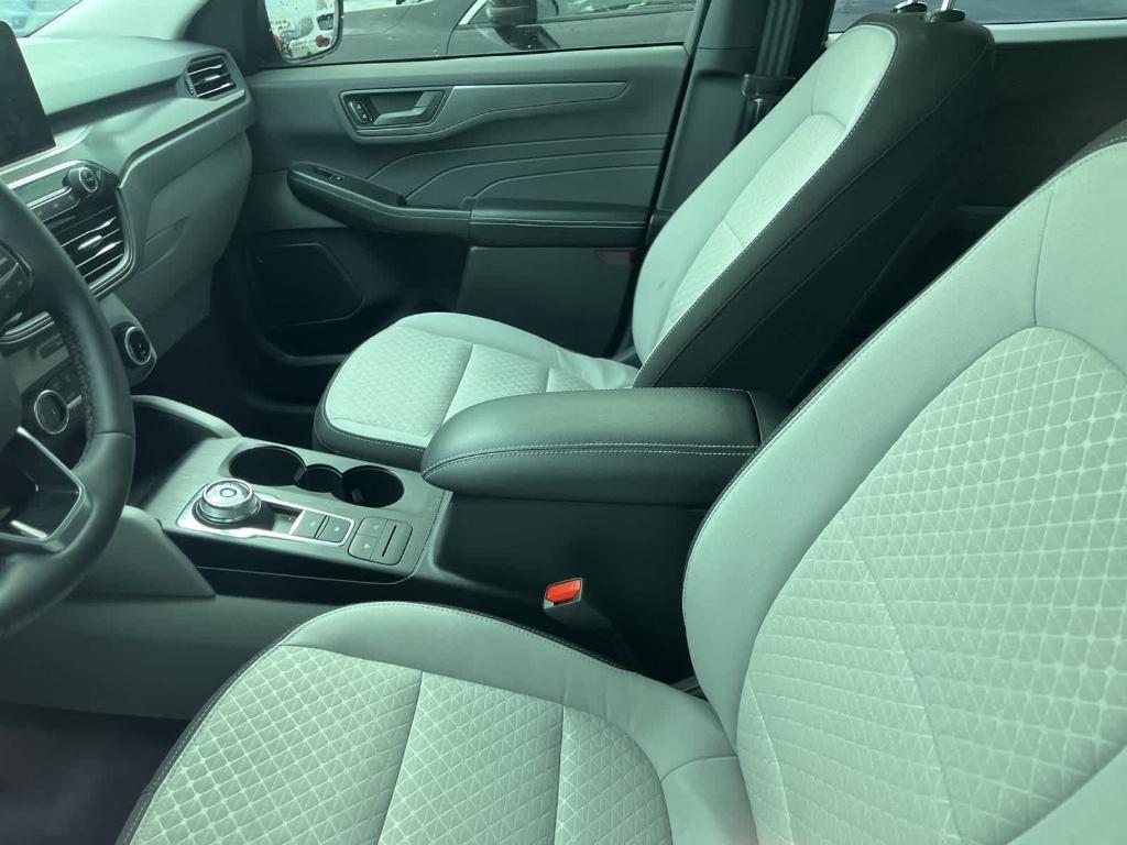 used 2024 Ford Escape car, priced at $25,995