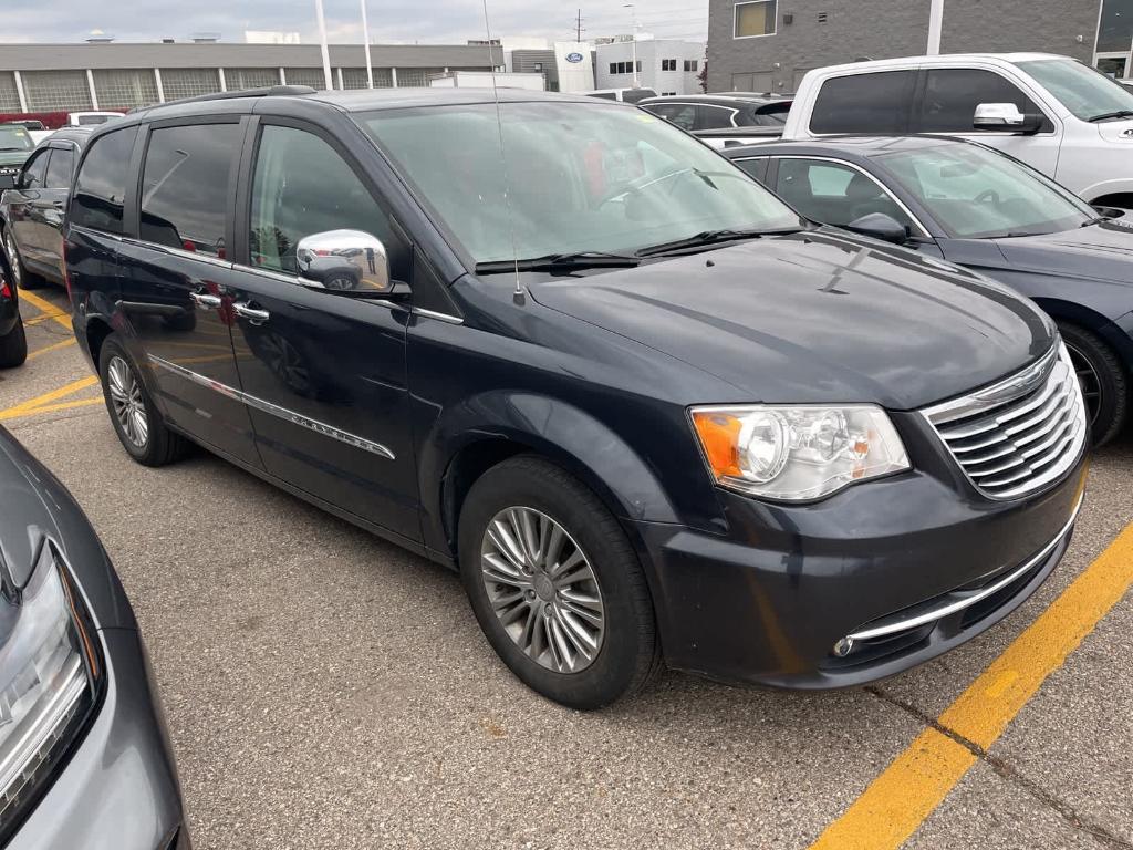 used 2014 Chrysler Town & Country car, priced at $8,900