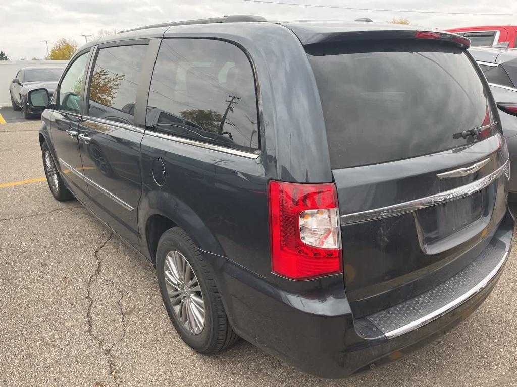 used 2014 Chrysler Town & Country car, priced at $8,900