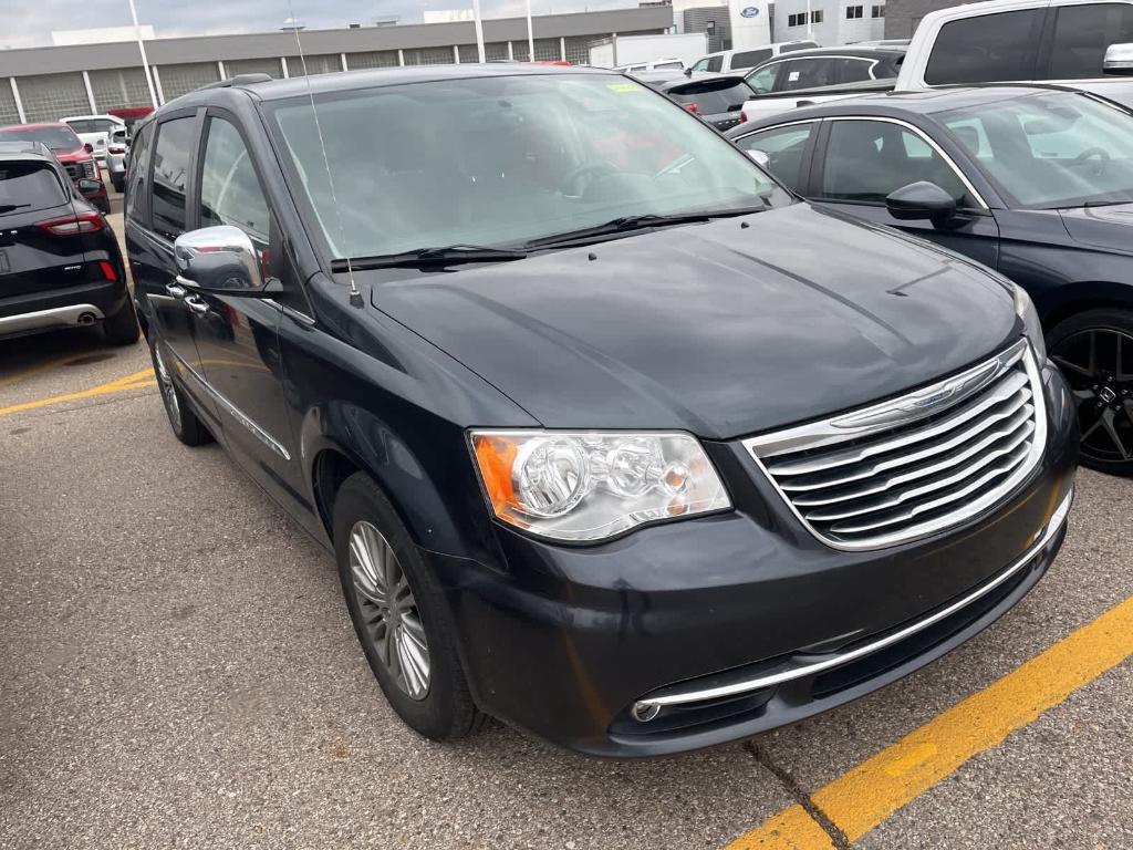 used 2014 Chrysler Town & Country car, priced at $8,900
