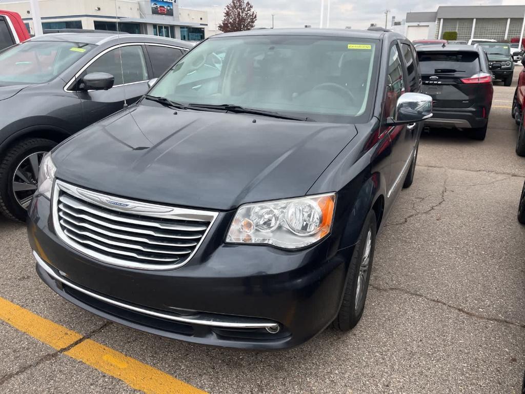 used 2014 Chrysler Town & Country car, priced at $8,900