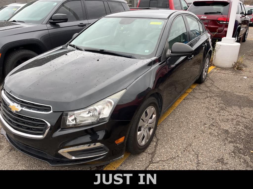 used 2015 Chevrolet Cruze car, priced at $6,600