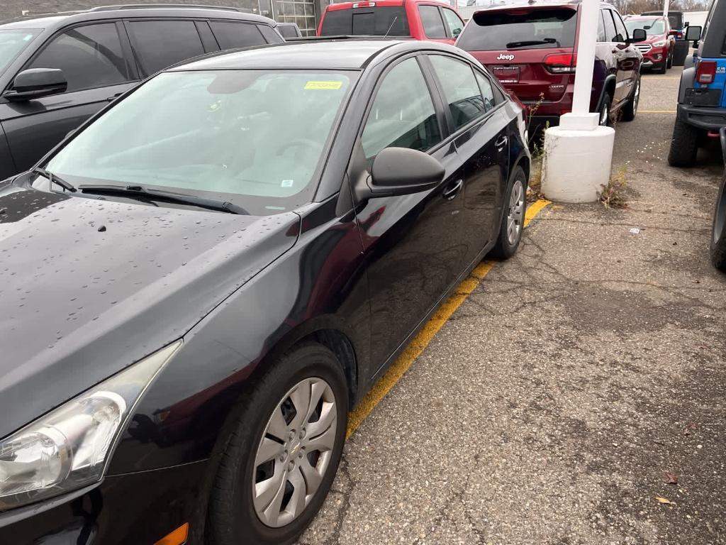 used 2015 Chevrolet Cruze car, priced at $6,600
