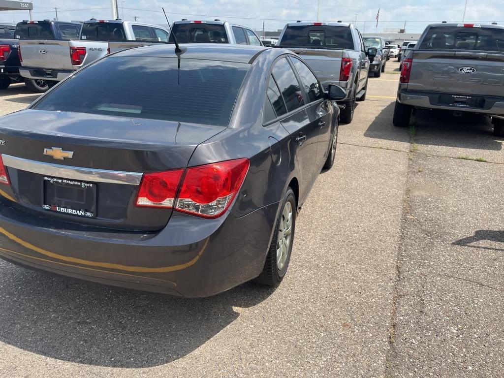 used 2014 Chevrolet Cruze car, priced at $2,900