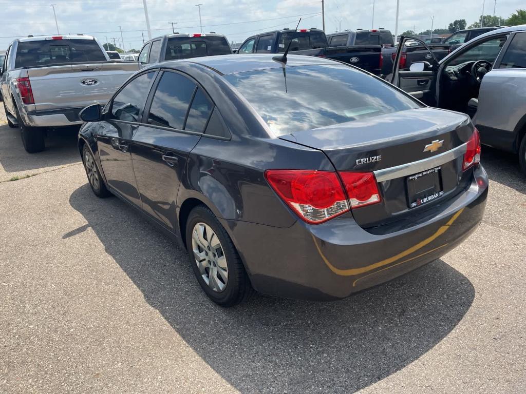 used 2014 Chevrolet Cruze car, priced at $2,900