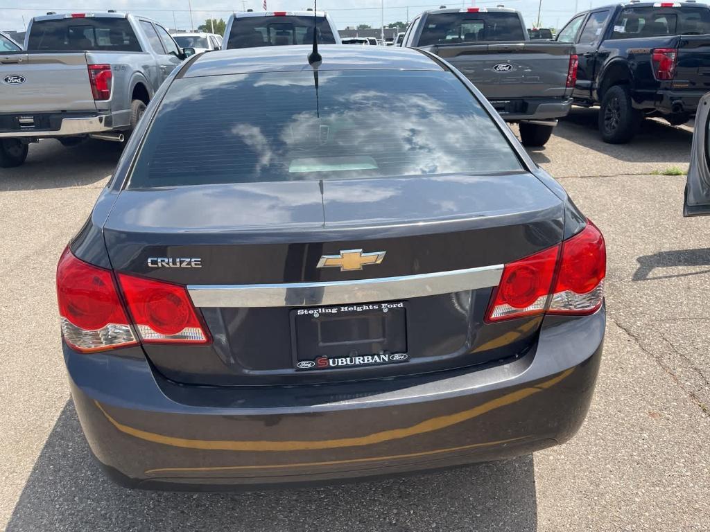 used 2014 Chevrolet Cruze car, priced at $2,900