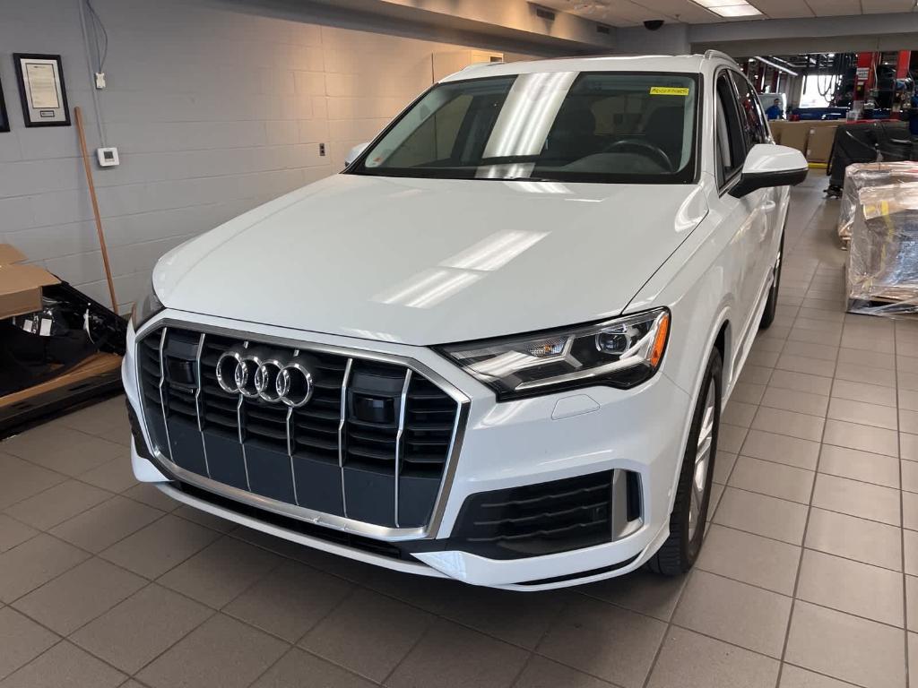 used 2021 Audi Q7 car, priced at $29,900