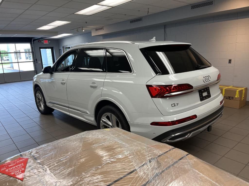 used 2021 Audi Q7 car, priced at $29,900