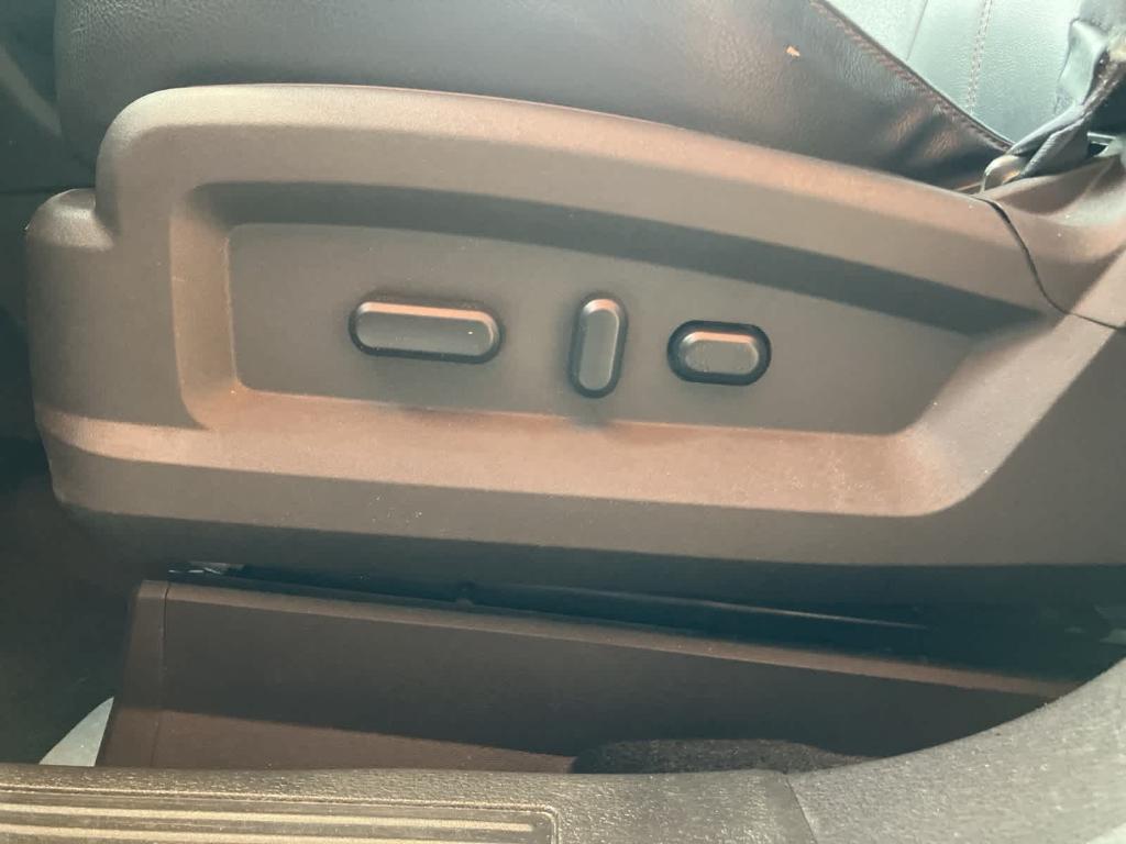 used 2014 Ford Edge car, priced at $11,500