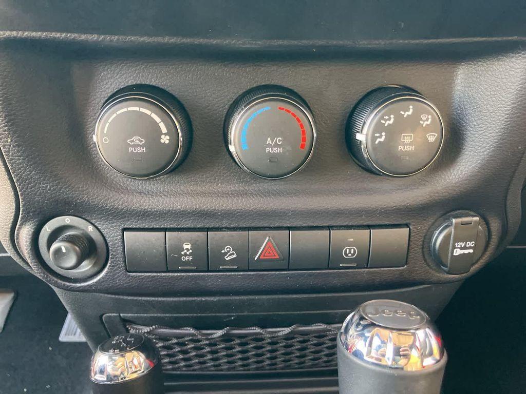 used 2015 Jeep Wrangler Unlimited car, priced at $18,500