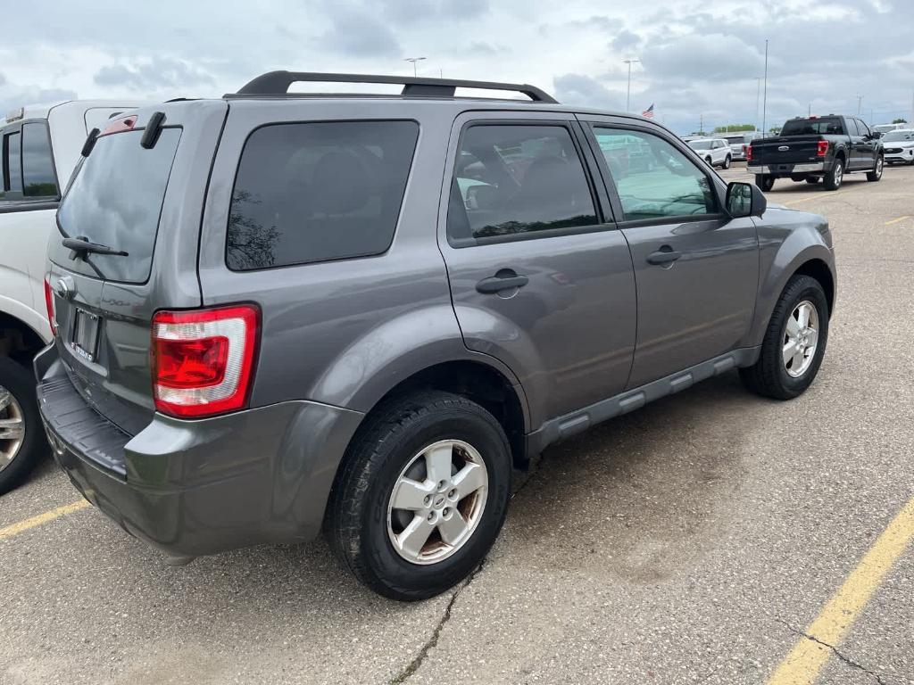used 2010 Ford Escape car, priced at $3,900
