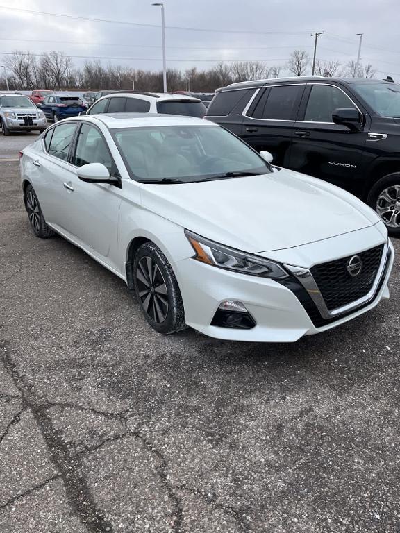 used 2019 Nissan Altima car, priced at $15,500