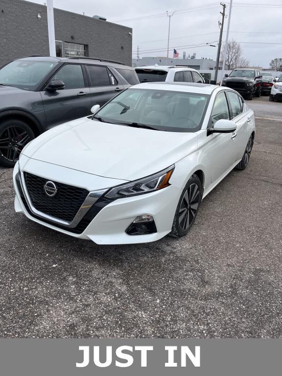 used 2019 Nissan Altima car, priced at $15,500