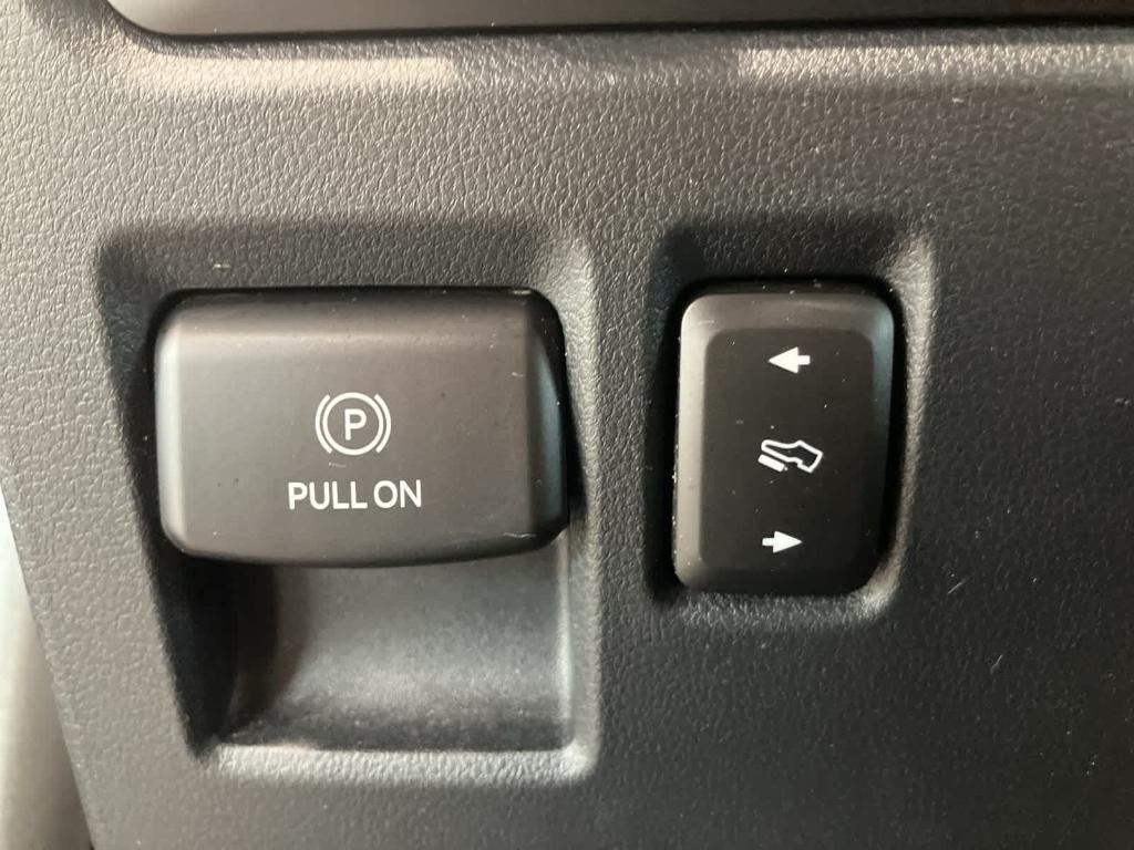 used 2021 Ford F-150 car, priced at $30,800