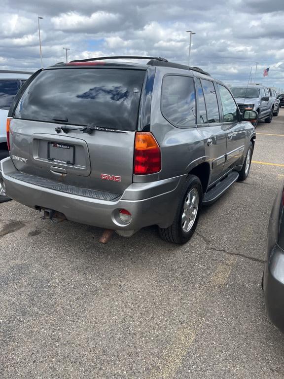 used 2005 GMC Envoy car, priced at $2,800