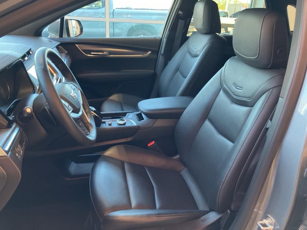 used 2024 Cadillac XT5 car, priced at $36,695