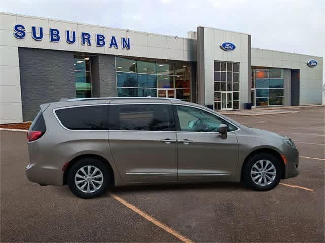 used 2018 Chrysler Pacifica car, priced at $16,500