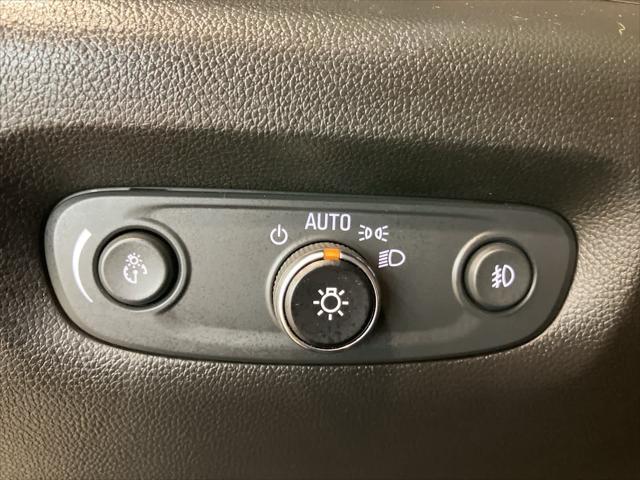 used 2021 Chevrolet Traverse car, priced at $23,500