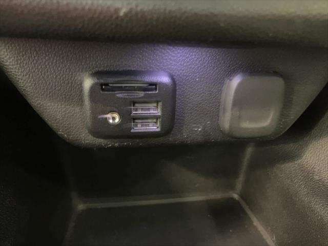 used 2021 Chevrolet Traverse car, priced at $23,500