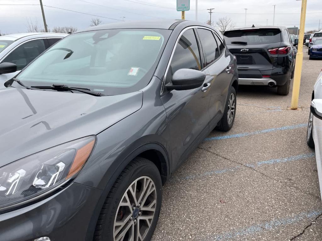 used 2022 Ford Escape car, priced at $18,995