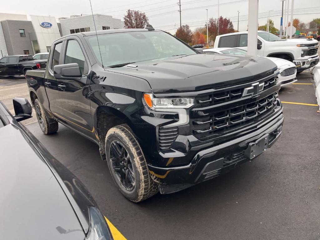 used 2024 Chevrolet Silverado 1500 car, priced at $42,900
