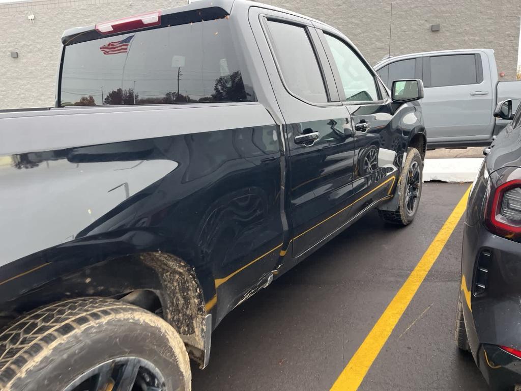 used 2024 Chevrolet Silverado 1500 car, priced at $42,900