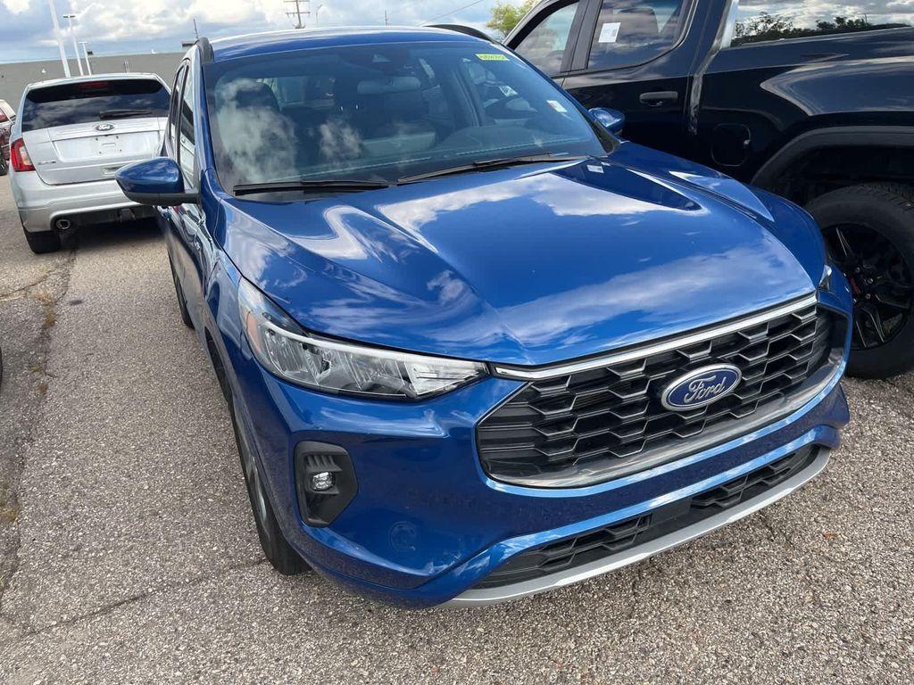 used 2023 Ford Escape car, priced at $25,995