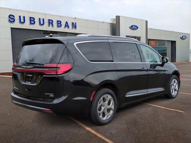 used 2021 Chrysler Pacifica car, priced at $27,995