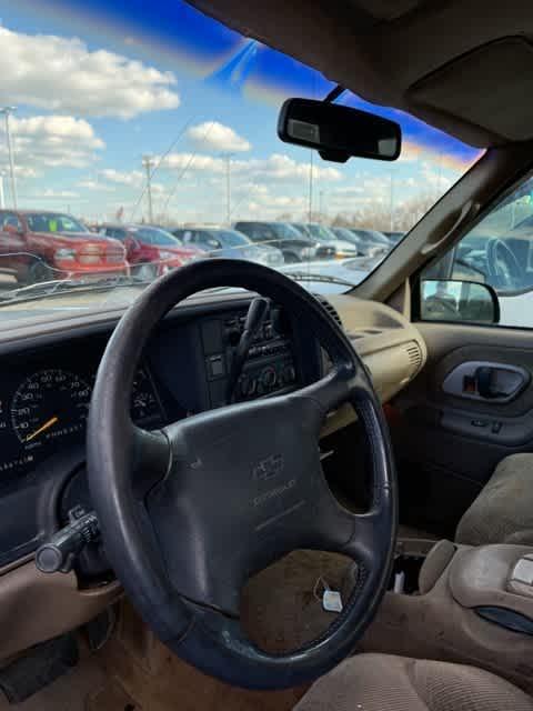 used 1996 Chevrolet 1500 car, priced at $1,500
