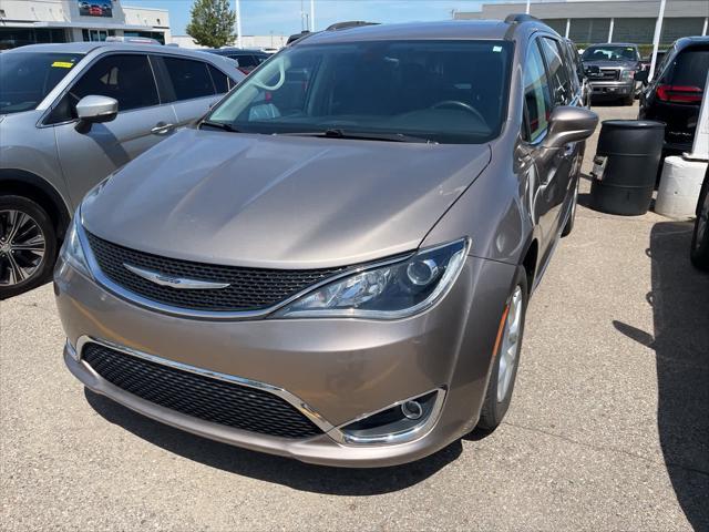 used 2017 Chrysler Pacifica car, priced at $11,900