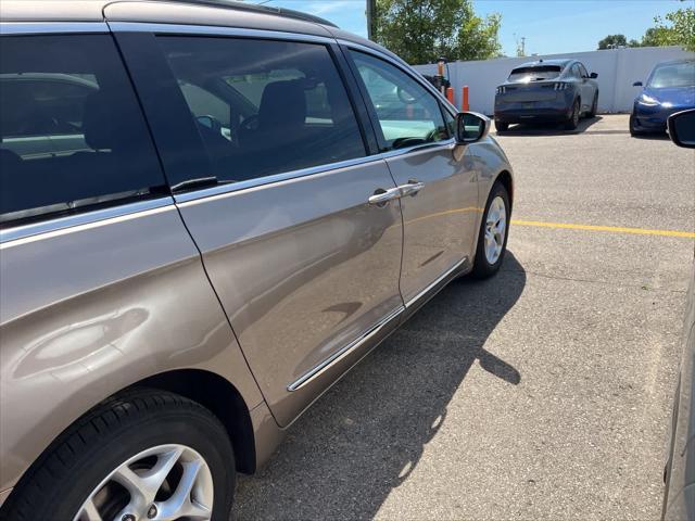 used 2017 Chrysler Pacifica car, priced at $11,900