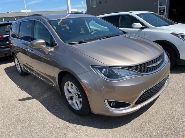 used 2017 Chrysler Pacifica car, priced at $11,900