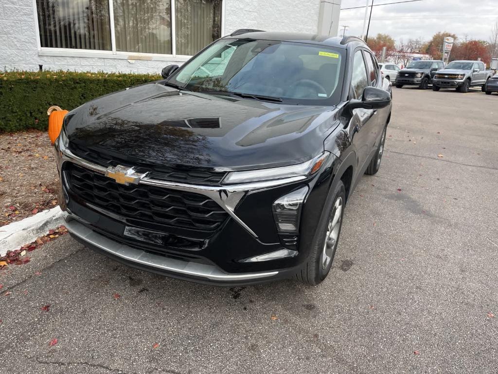 used 2025 Chevrolet Trax car, priced at $20,695