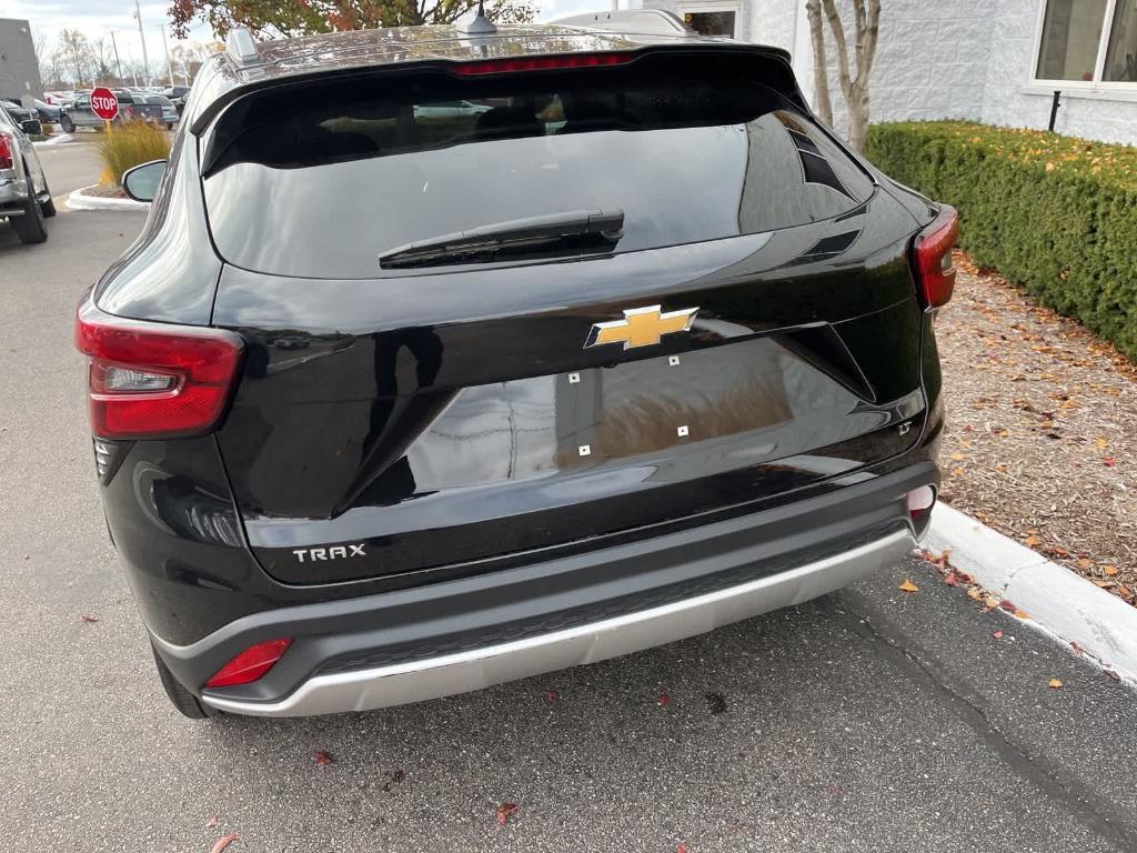 used 2025 Chevrolet Trax car, priced at $20,695