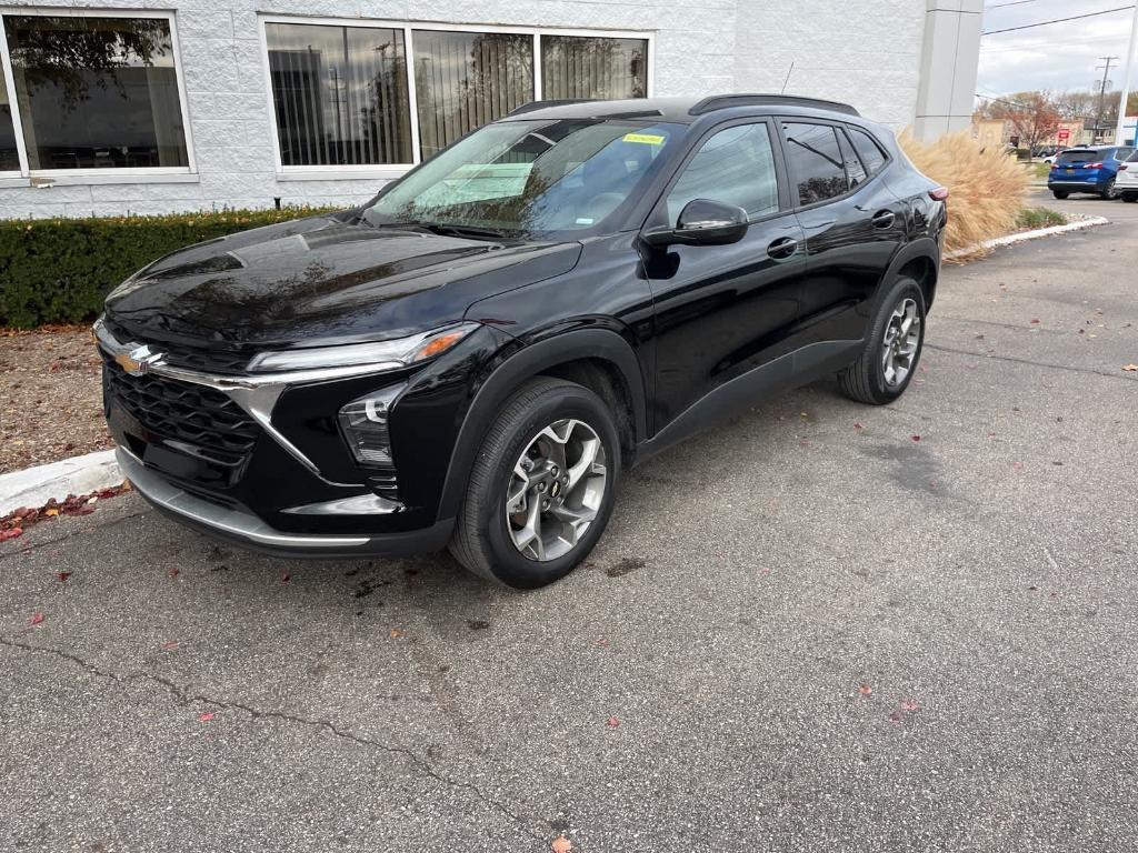 used 2025 Chevrolet Trax car, priced at $20,695