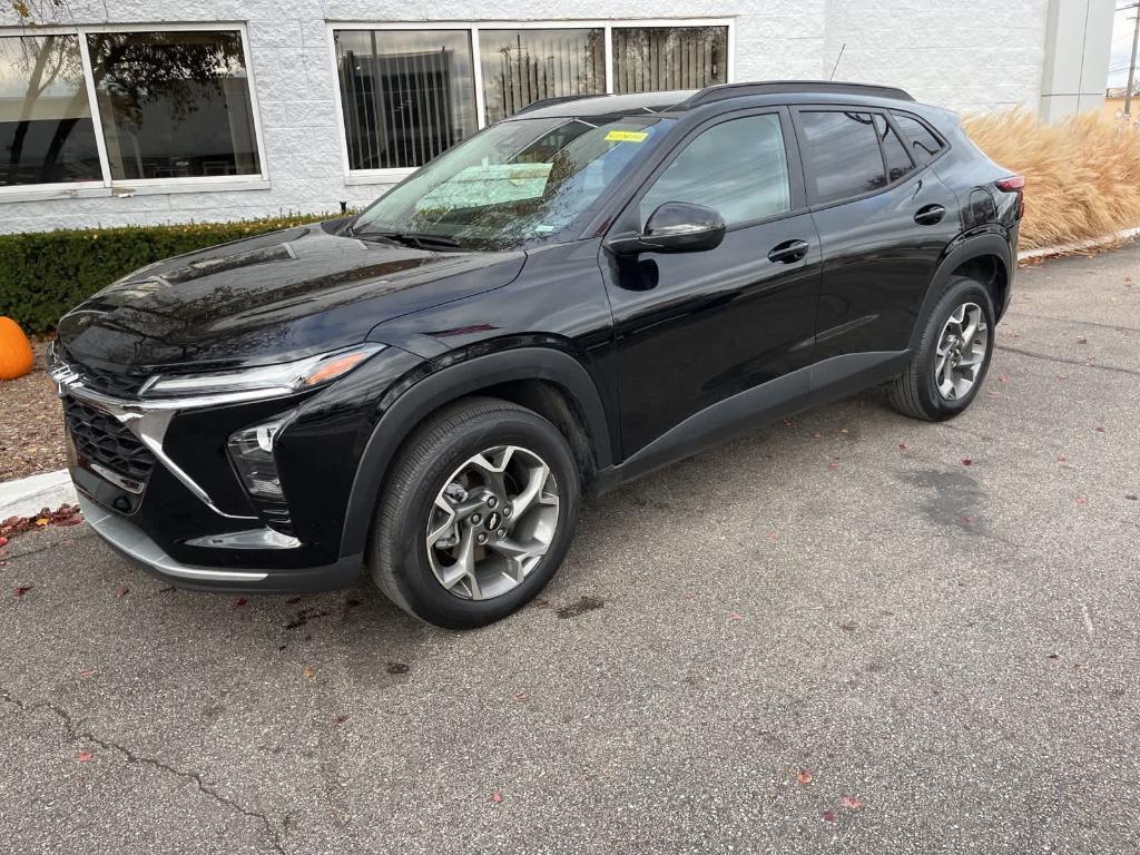 used 2025 Chevrolet Trax car, priced at $20,695