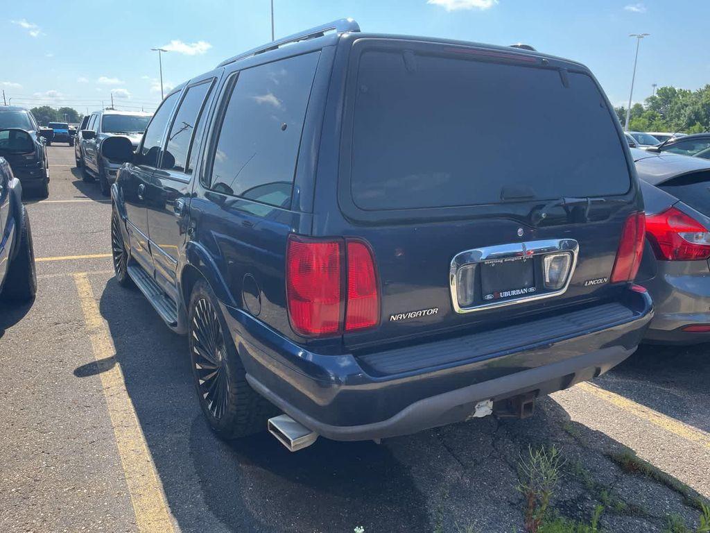 used 1998 Lincoln Navigator car, priced at $2,500