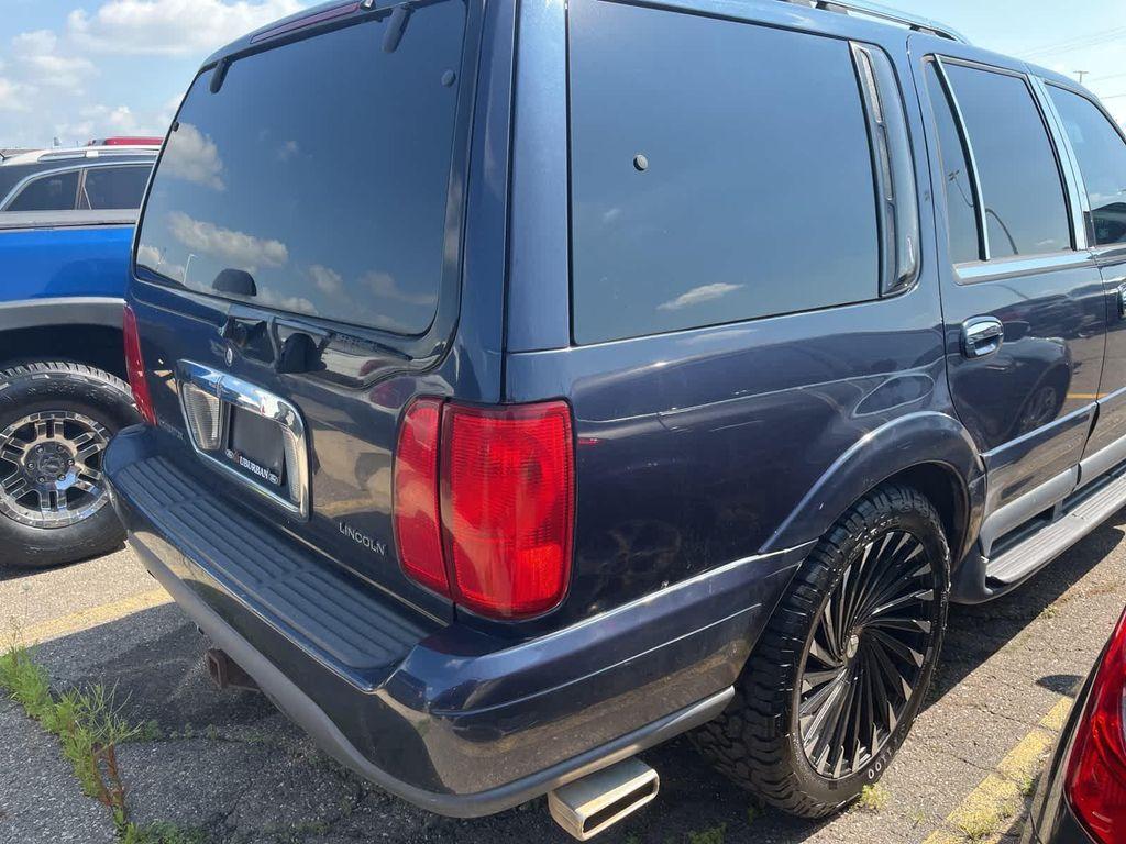 used 1998 Lincoln Navigator car, priced at $2,500