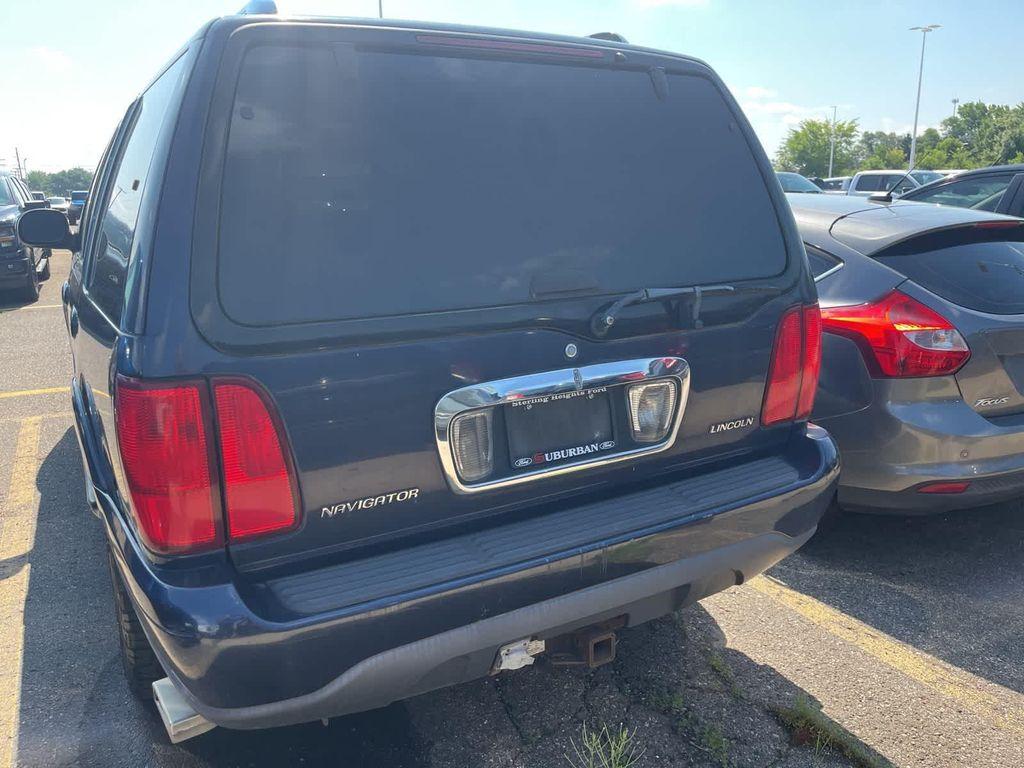 used 1998 Lincoln Navigator car, priced at $2,500