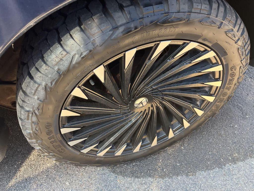 used 1998 Lincoln Navigator car, priced at $2,500