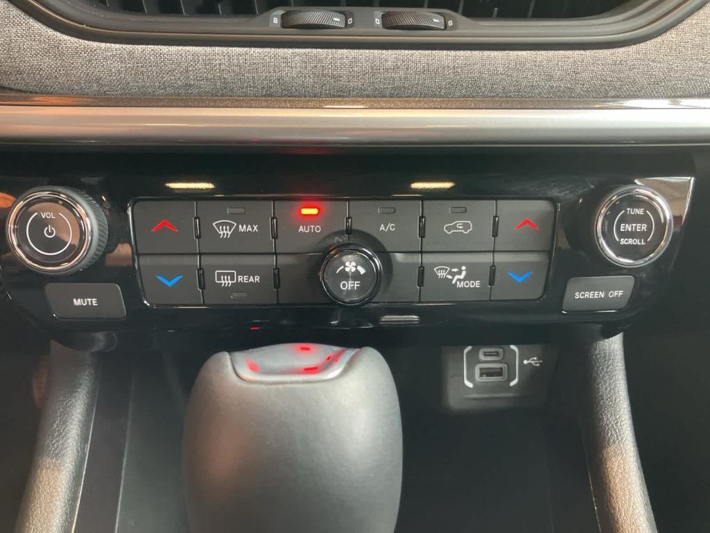 used 2025 Jeep Compass car, priced at $25,995