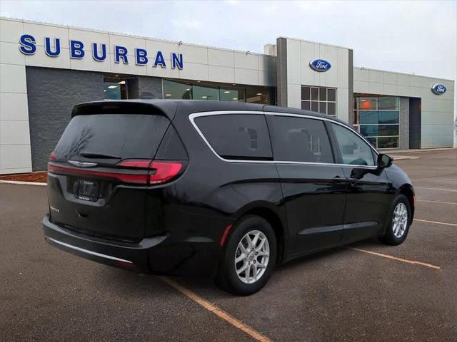 used 2024 Chrysler Pacifica car, priced at $32,995