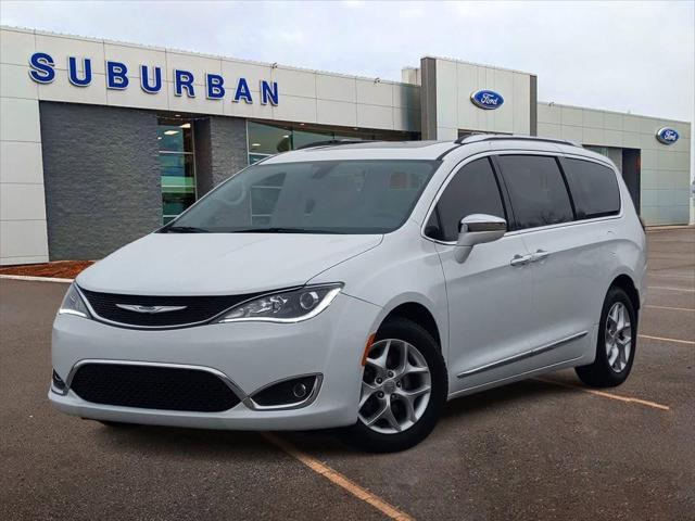 used 2020 Chrysler Pacifica car, priced at $18,500