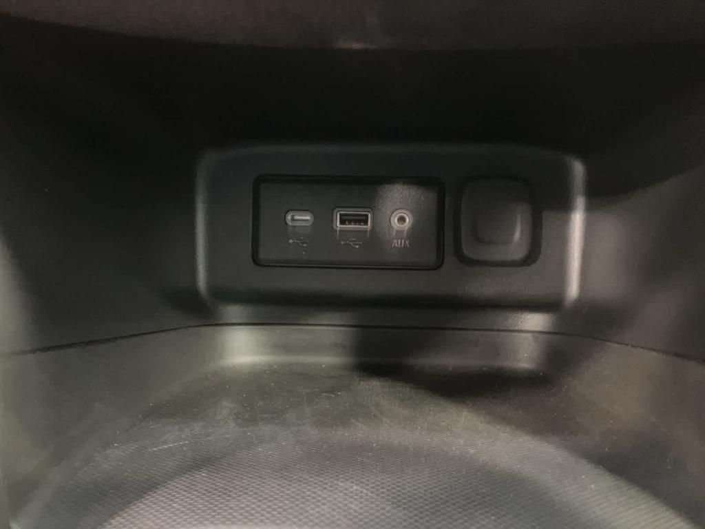 used 2022 Chevrolet Equinox car, priced at $19,995