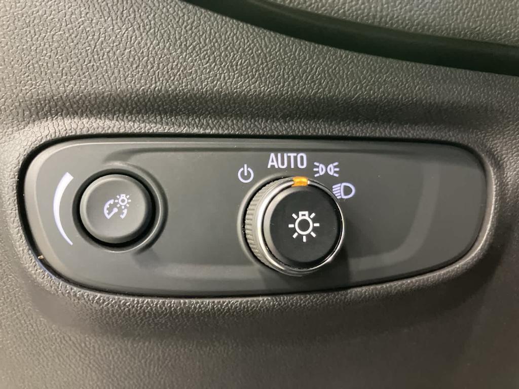 used 2022 Chevrolet Equinox car, priced at $19,995