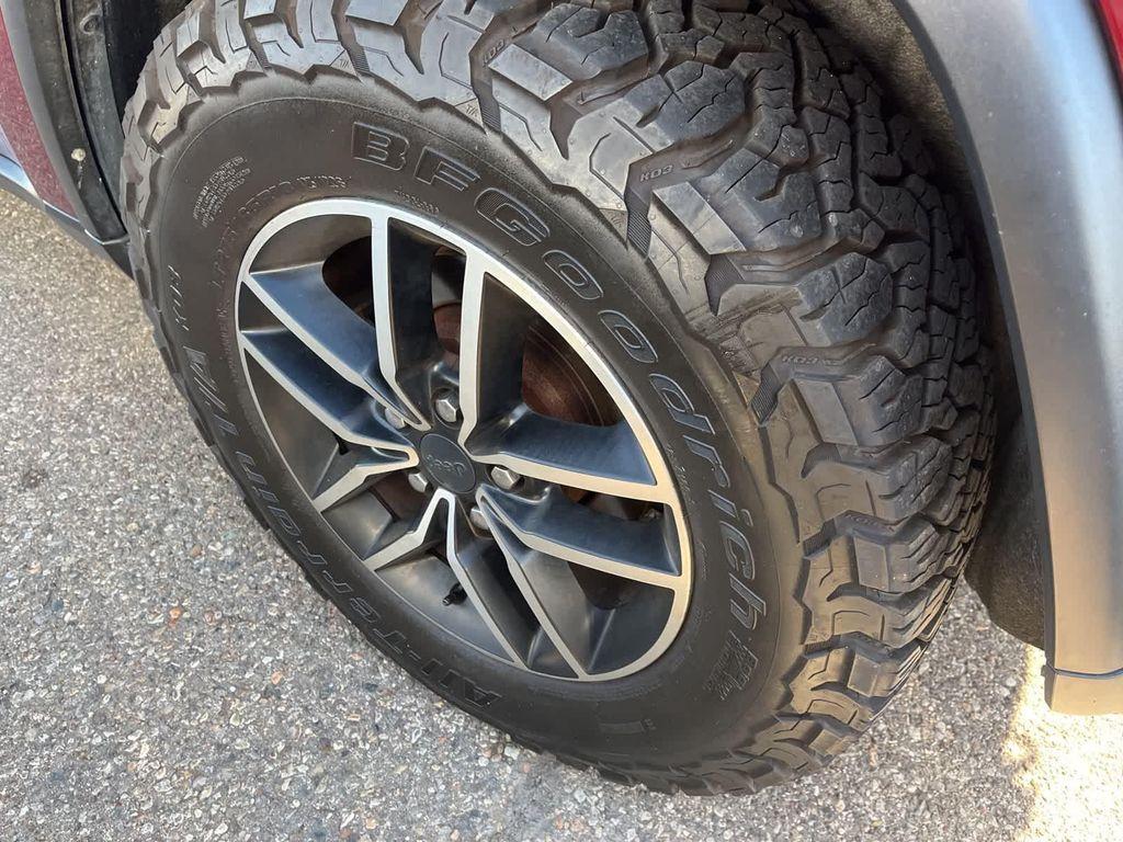used 2020 Jeep Grand Cherokee car, priced at $19,900