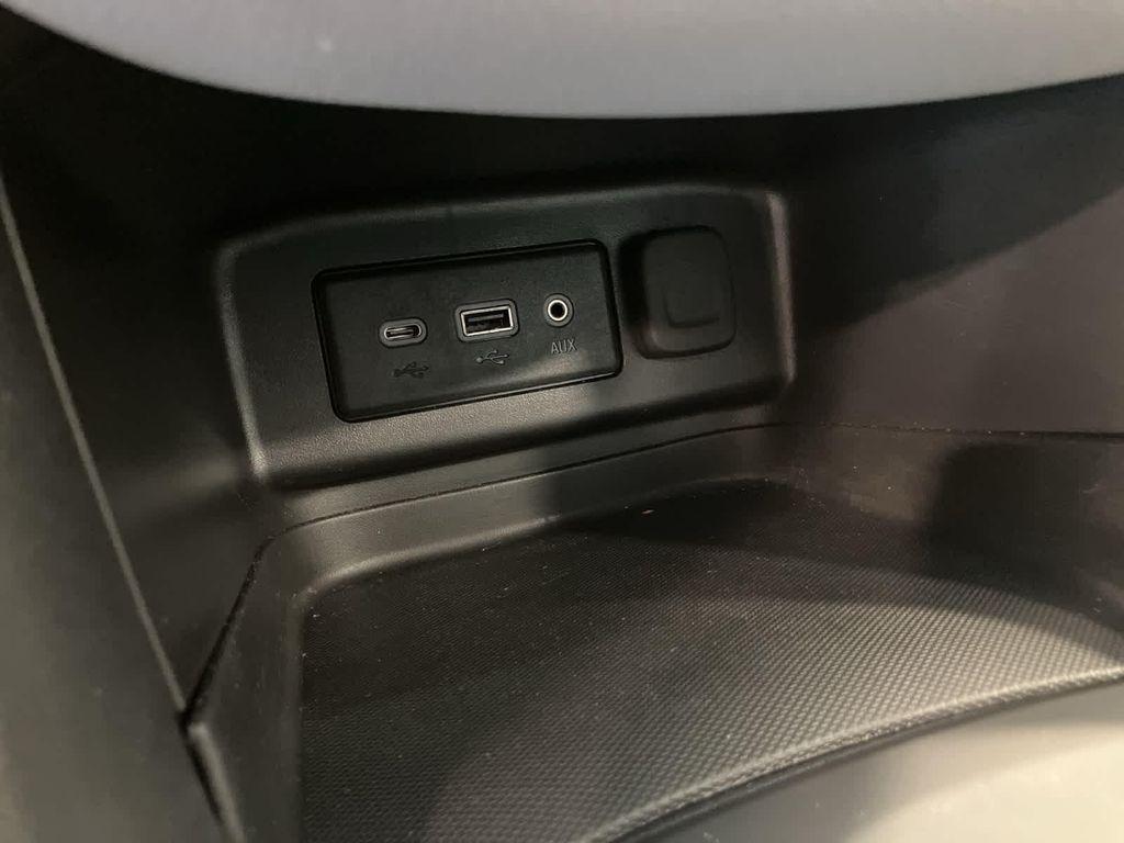 used 2024 Chevrolet Equinox car, priced at $21,995