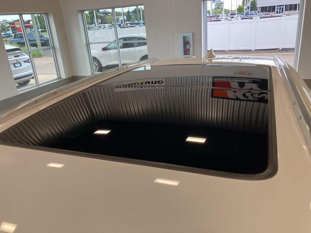 used 2021 Cadillac XT5 car, priced at $29,495