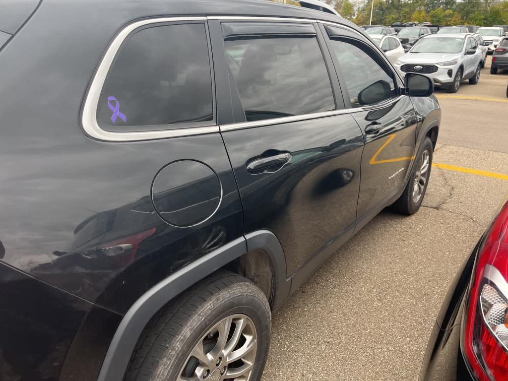 used 2019 Jeep Cherokee car, priced at $13,600
